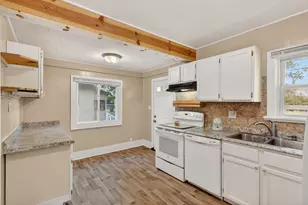 508 Maple St, Three Rivers, MI 49093 - Photo 9