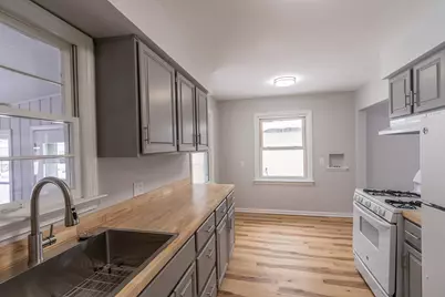 1060 Green Street, Muskegon, MI 49442 - Photo 5