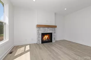 6612 Inwood Ridge Dr NE, Rockford, MI 49341 - Photo 7