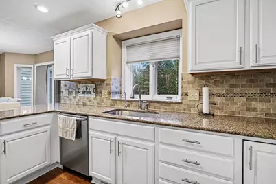 7629 Setters Pointe Drive, Brighton, MI 48116 - Photo 7