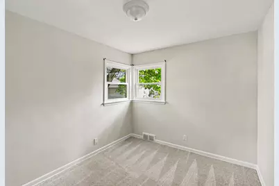 1915 Cooper Avenue, Lansing, MI 48910 - Photo 11