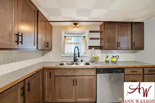 1044 S Bridge St, Belding, MI 48809 - Photo 7