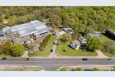 2756 Beeline Road, Holland, MI 49424 - Photo 41