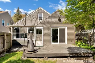2414 Paris Ave SE, Grand Rapids, MI 49507 - Photo 33