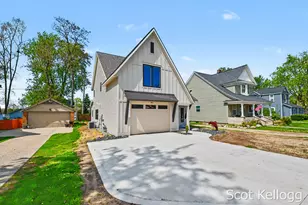 581 S Shore Dr, Holland, MI 49423 - Photo 3