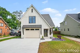 581 S Shore Dr, Holland, MI 49423 - Photo 1