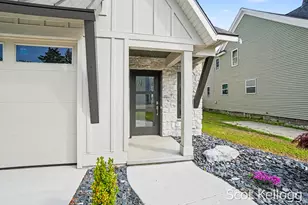581 S Shore Dr, Holland, MI 49423 - Photo 5