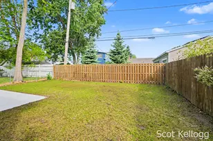 581 S Shore Dr, Holland, MI 49423 - Photo 47