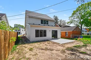 581 S Shore Dr, Holland, MI 49423 - Photo 47