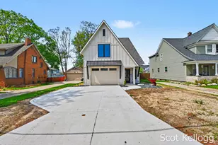 581 S Shore Dr, Holland, MI 49423 - Photo 1