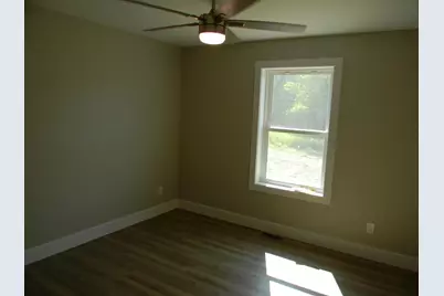 219 Taylors Court, Scottville, MI 49454 - Photo 9