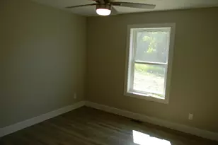 219 Taylors Ct, Scottville, MI 49454 - Photo 9