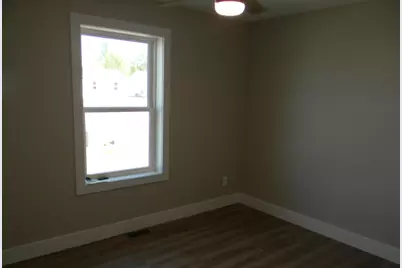 219 Taylors Court, Scottville, MI 49454 - Photo 15