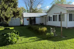 829 Dwillard Dr, Kalamazoo, MI 49048 - Photo 7