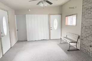 829 Dwillard Dr, Kalamazoo, MI 49048 - Photo 9