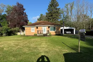 829 Dwillard Dr, Kalamazoo, MI 49048 - Photo 3
