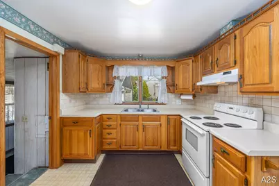 711 Riley Street, Holland, MI 49424 - Photo 5