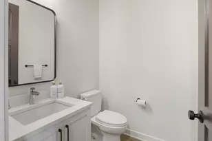668 Maple St, Plymouth, MI 48170 - Photo 23