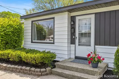 1704 Kentfield Street SW, Wyoming, MI 49519 - Photo 5