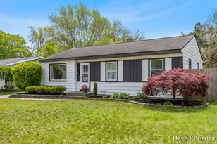 1704 Kentfield St SW, Wyoming, MI 49519 - Photo 3
