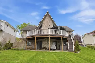 3750 Loch Dr, Highland, MI 48357 - Photo 41
