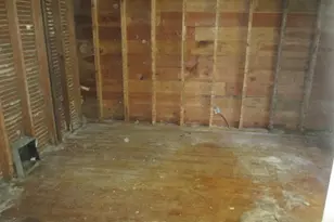 1010 Lavette Ave, Benton Harbor, MI 49022 - Photo 13