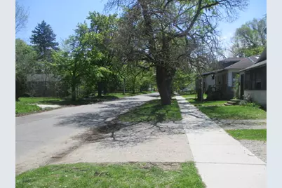 1010 Lavette Avenue, Benton Harbor, MI 49022 - Photo 7
