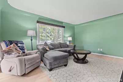 3782 Oriole Avenue SW, Wyoming, MI 49509 - Photo 5