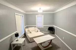 21120 Beechwood Ave, Eastpointe, MI 48021 - Photo 5