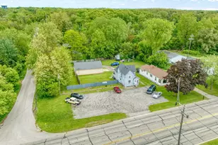 2716 Page Ave, Jackson, MI 49203 - Photo 1