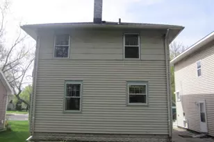 21 Bryant St, Battle Creek, MI 49017 - Photo 3