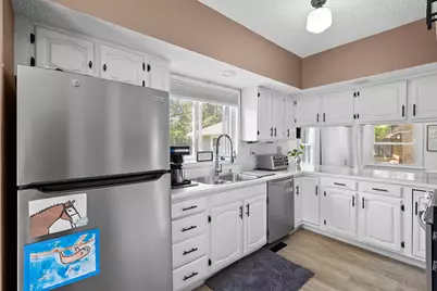 220 S Anderson Street, Plainwell, MI 49080 - Photo 9