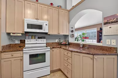 2205 Lake Wood Drive, Jackson, MI 49203 - Photo 19