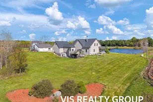 8225 E Sternberg Rd, Nunica, MI 49448 - Photo 5