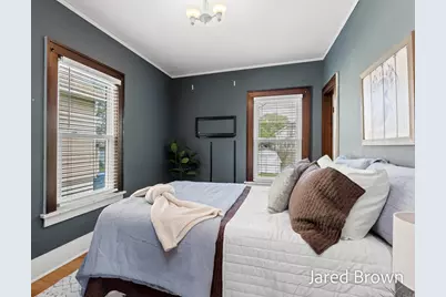 1039 Pennoyer Avenue, Grand Haven, MI 49417 - Photo 21
