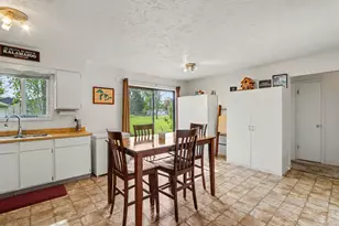 224 Charles St, Otsego, MI 49078 - Photo 5