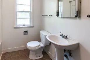 409 W E Ave, Kalamazoo, MI 49009 - Photo 9