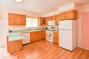 305 Ridge Rd, Quincy, MI 49082 - Photo 9