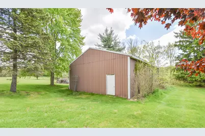 305 Ridge Road, Quincy, MI 49082 - Photo 3