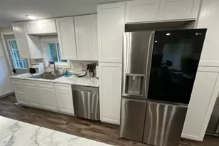 7181 E Beach Dr, South Haven, MI 49090 - Photo 17