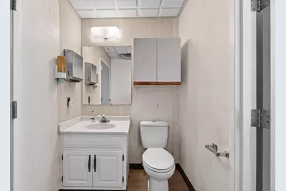 306 W Washington Avenue #105, Jackson, MI 49201 - Photo 35