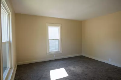 112 E Clay Street, Kalamazoo, MI 49007 - Photo 3