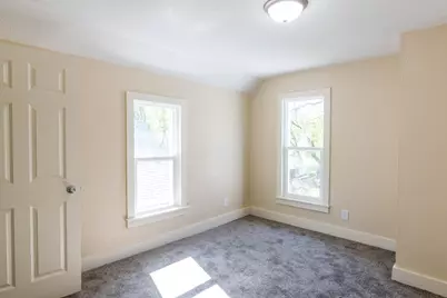 112 E Clay Street, Kalamazoo, MI 49007 - Photo 13