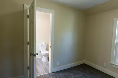112 E Clay Street, Kalamazoo, MI 49007 - Photo 15