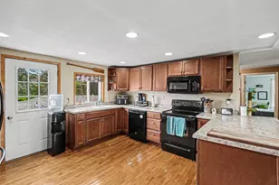 8025 S Warner Ave, Fremont, MI 49412 - Photo 13