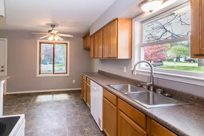 9190 Chaumont Drive, Commerce Township, MI 48382 - Photo 19