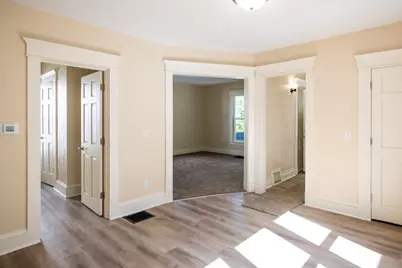 116 E Clay Street, Kalamazoo, MI 49007 - Photo 5