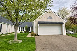 910 Cherrywood Cir, Portland, MI 48875 - Photo 35