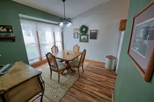 910 Cherrywood Cir, Portland, MI 48875 - Photo 11
