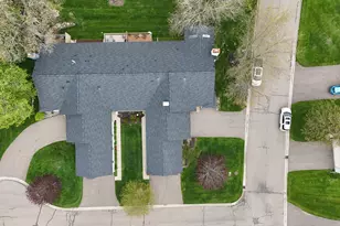 910 Cherrywood Cir, Portland, MI 48875 - Photo 41